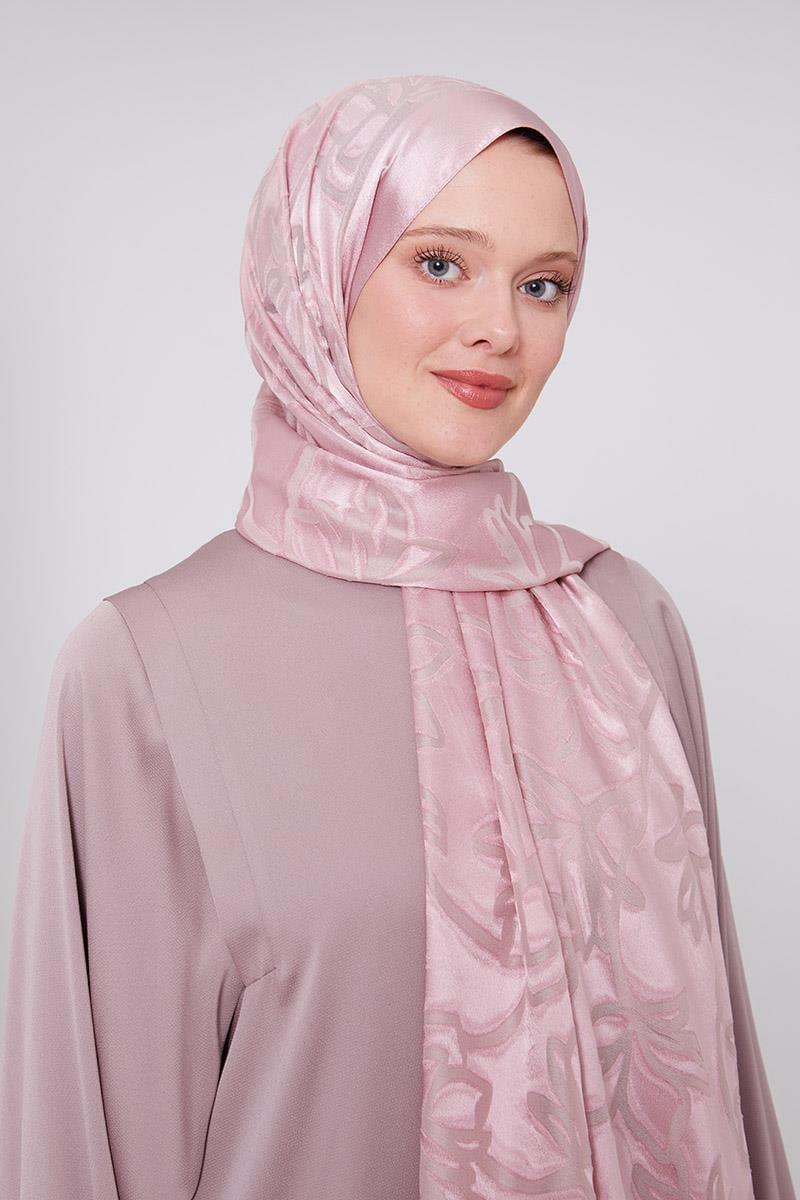 Labyrinth Pattern Hijab – Premium Floral Jacquard Shawl