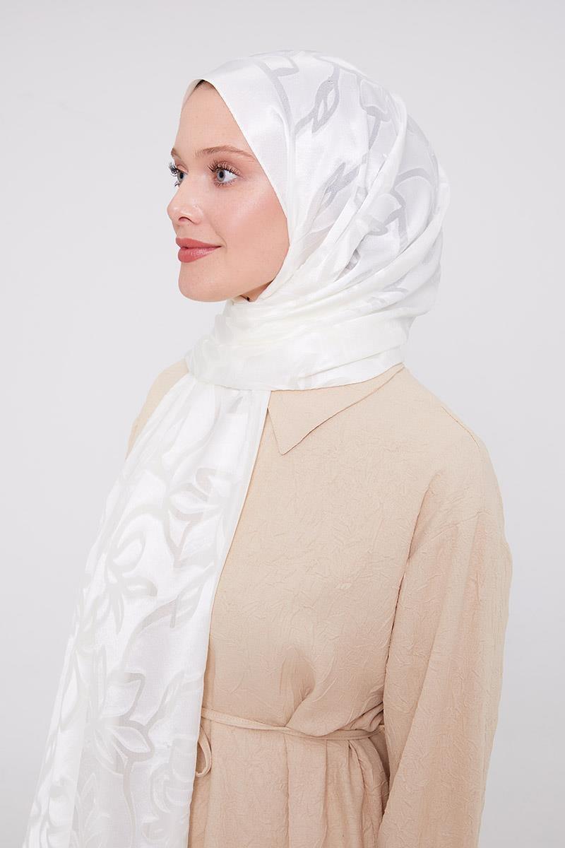Labyrinth Pattern Hijab – Premium Floral Jacquard Shawl