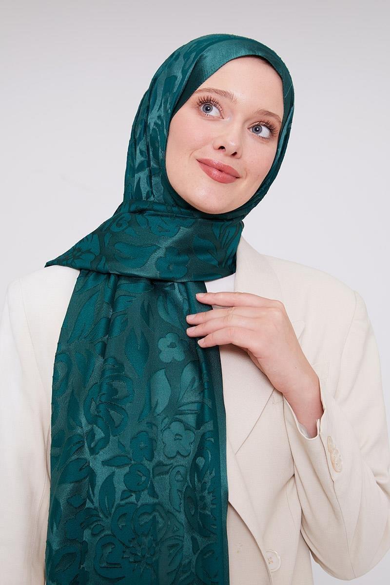 Labyrinth Pattern Hijab – Premium Floral Jacquard Shawl