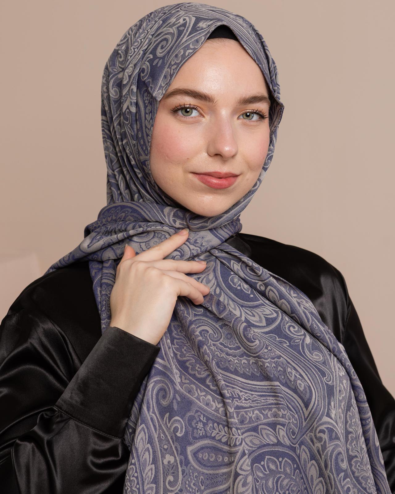 Regal Paisley Cotton Hijab – Soft, Breathable, Lightweight Everyday Scarf