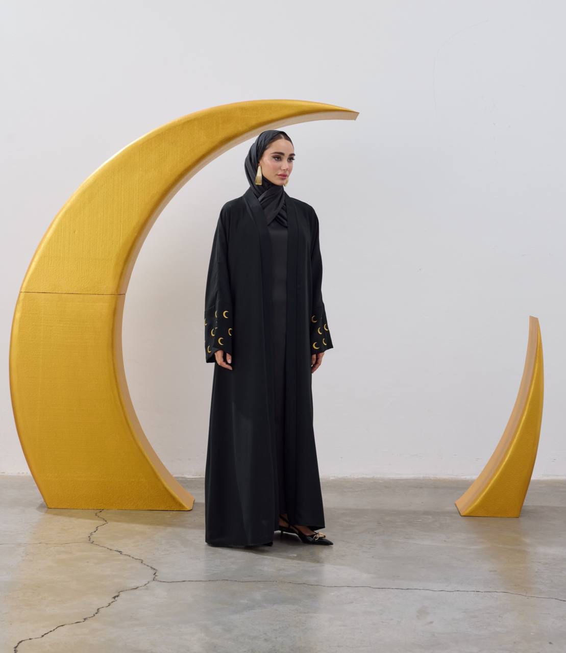 Crescent Abaya
