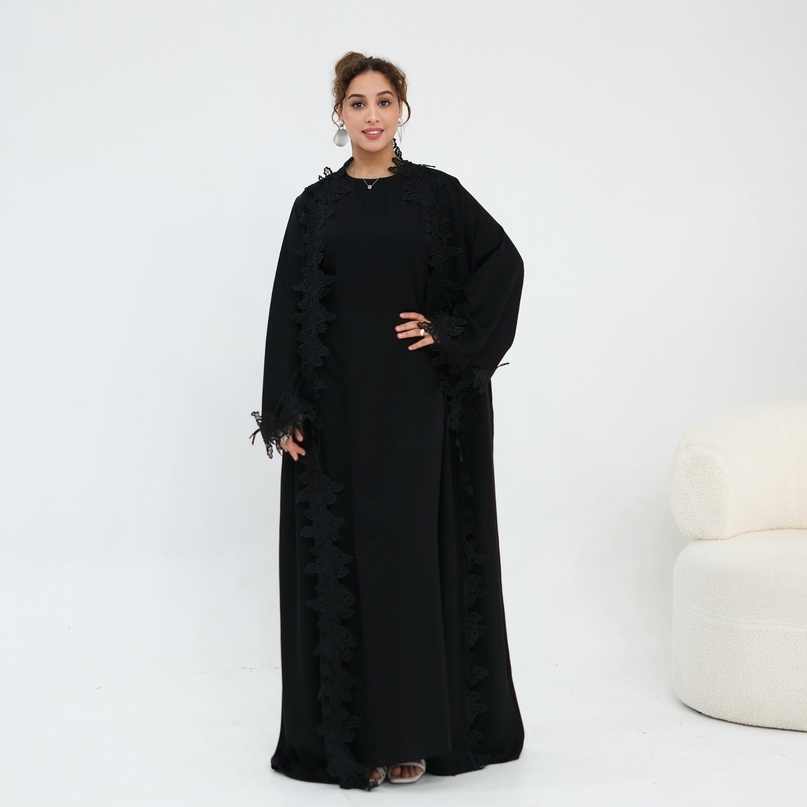 Élan Lace Abaya