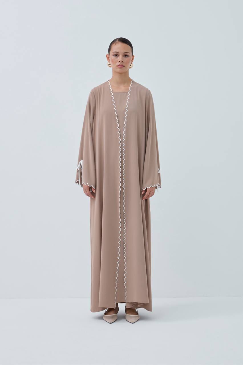 Ribbon Grace Abaya – Elegant Bow Detail