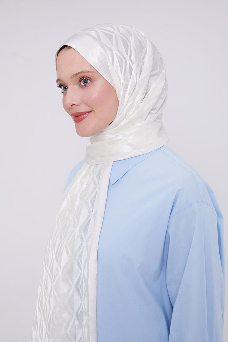 Triangle Pattern Deluxe Devore Hijab