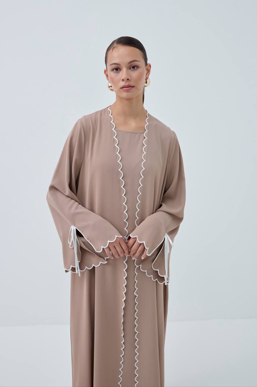 Ribbon Grace Abaya – Elegant Bow Detail
