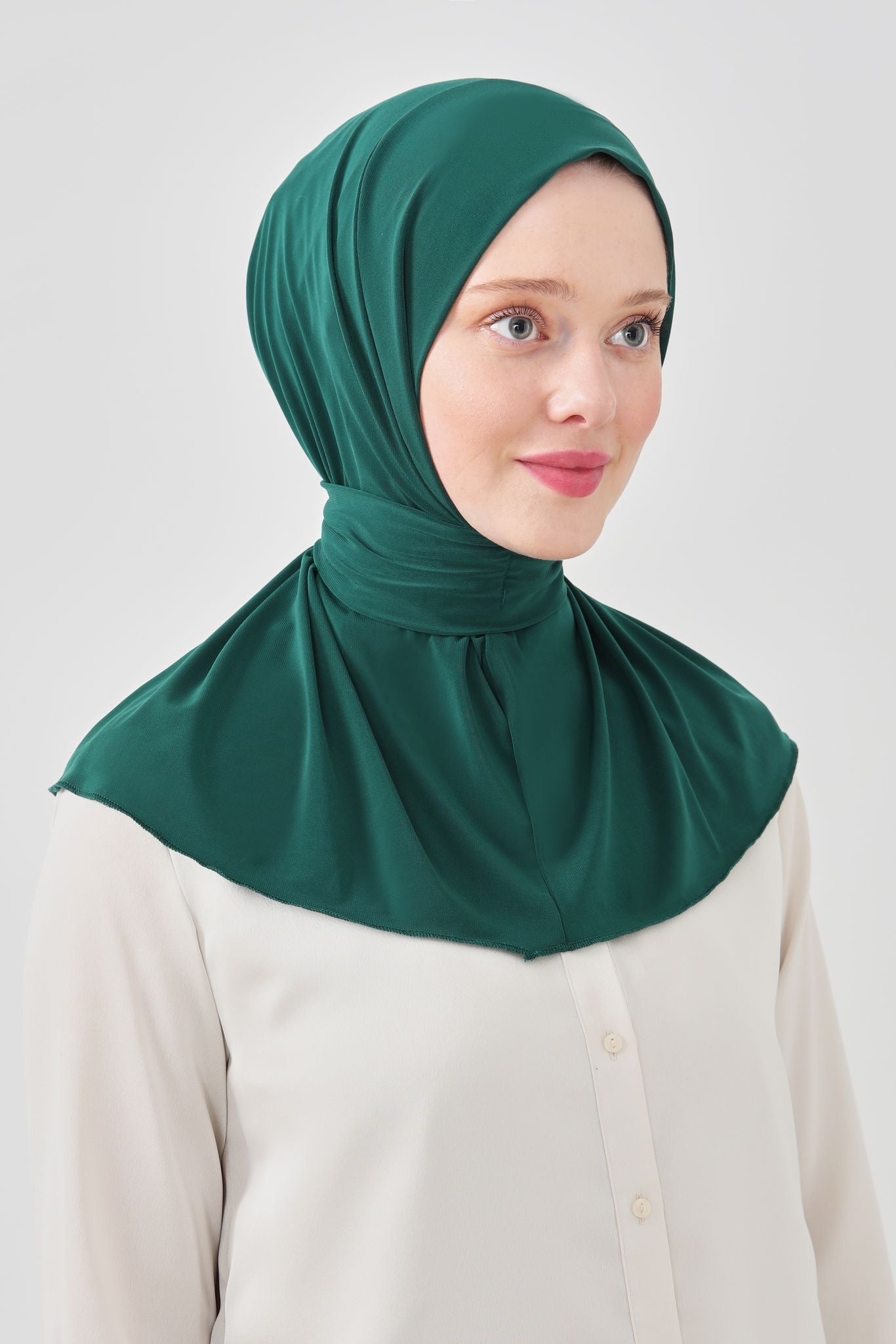 Instant button hijab