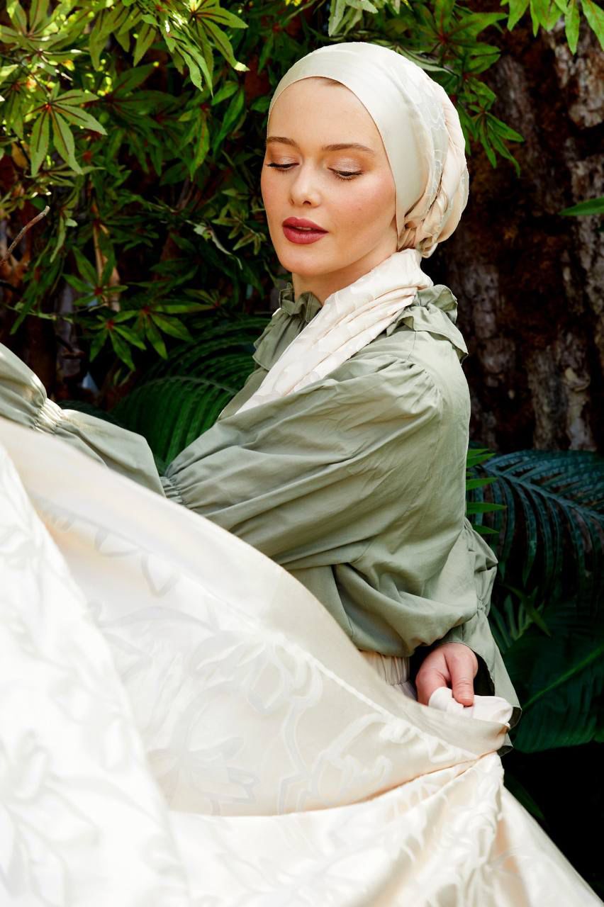 Floral Pattern Deluxe Devore Hijab/Shawl – Elegant Lightweight Scarf