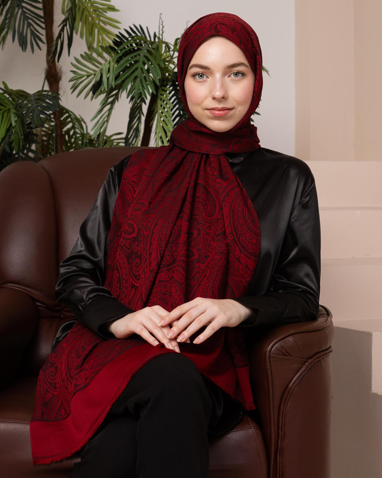 Regal Paisley Cotton Hijab – Soft, Breathable, Lightweight Everyday Scarf