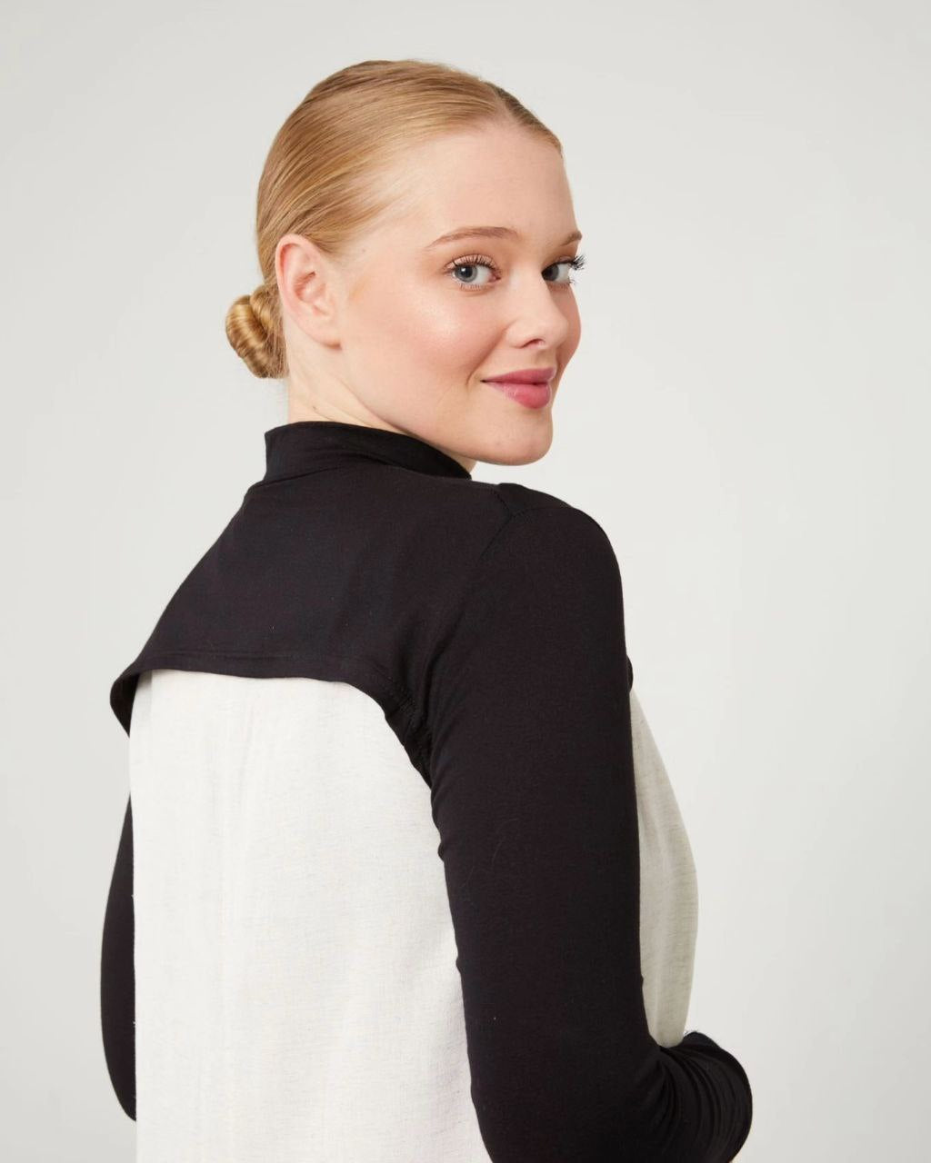 Neck and sleeves cover