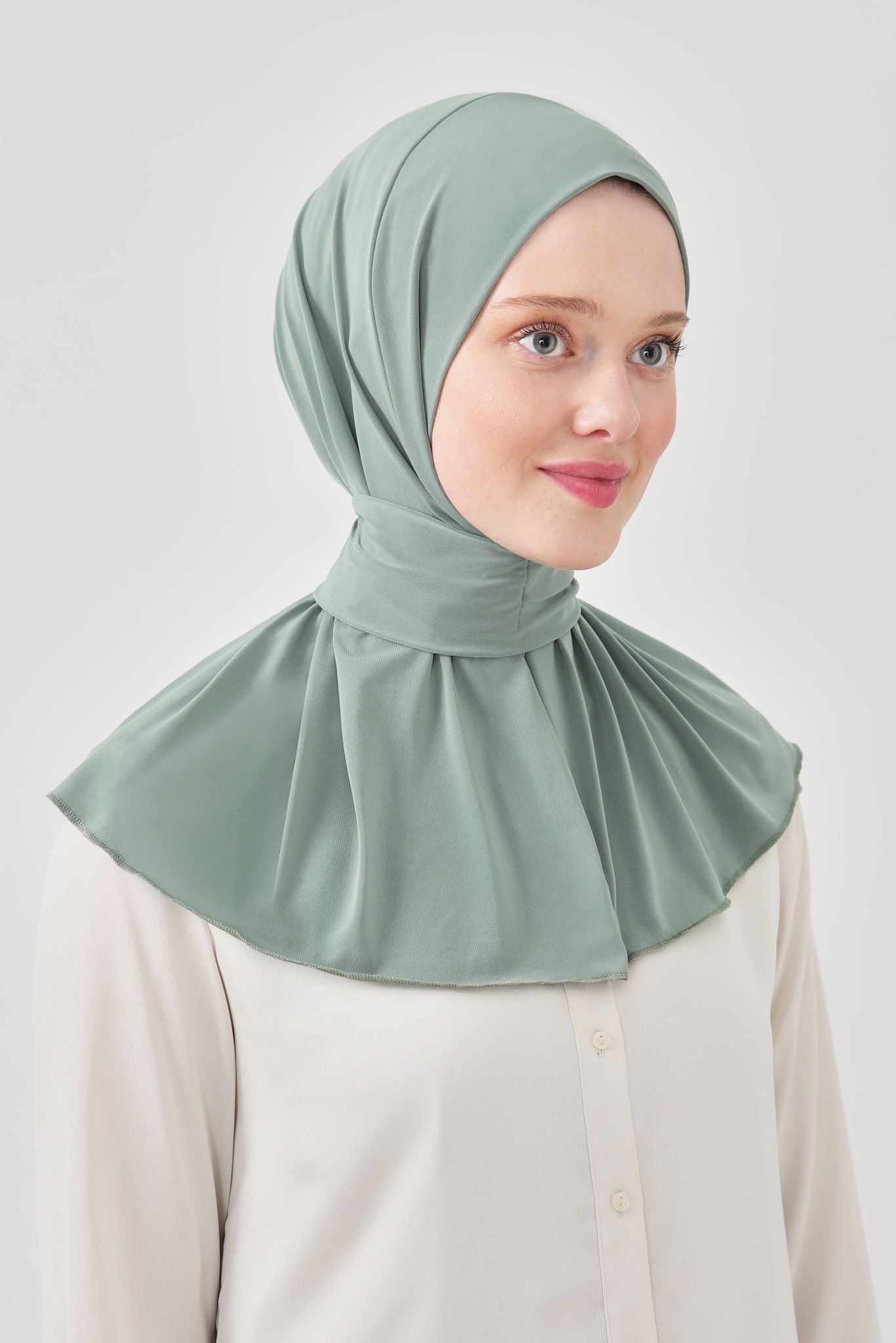 Instant button hijab