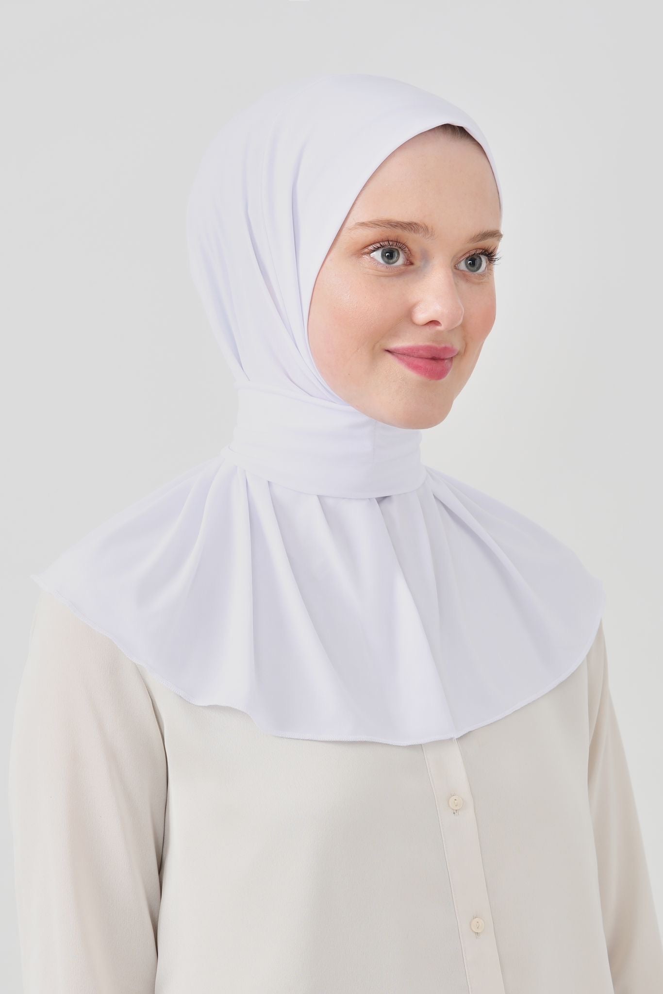 Instant button hijab