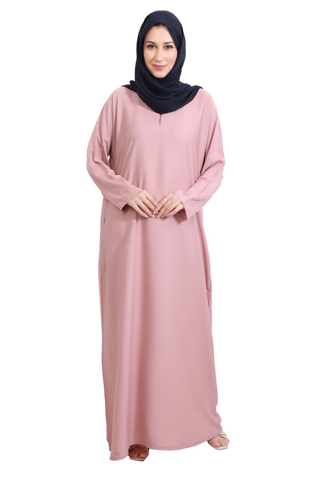 Closed Nida Abaya