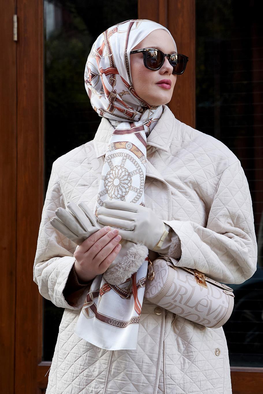 Equestrian Chain Print Silk Hijab - Classic Style