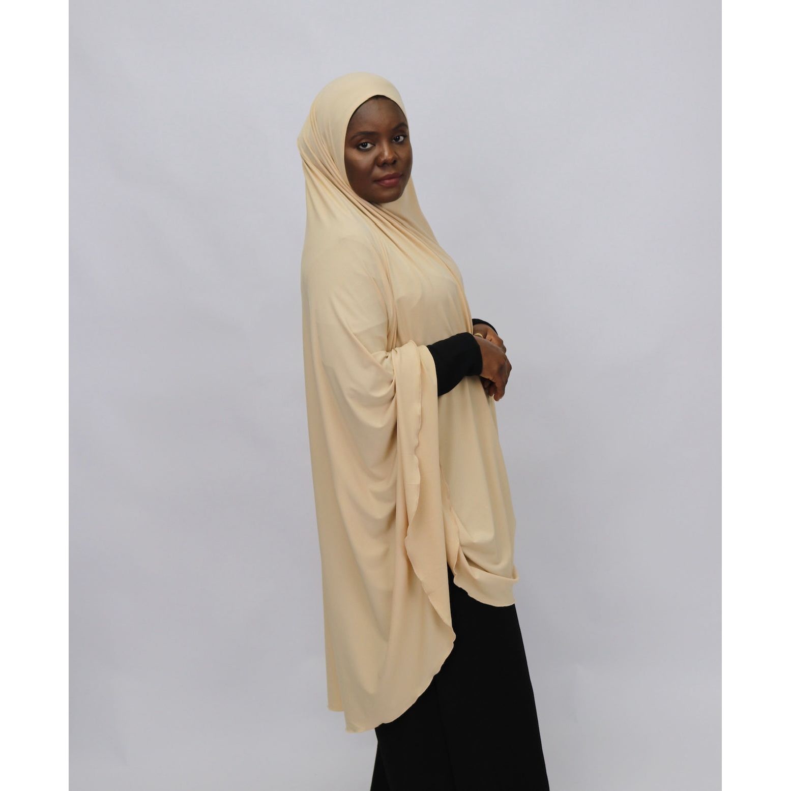 Sleeveless jilbab-champagne