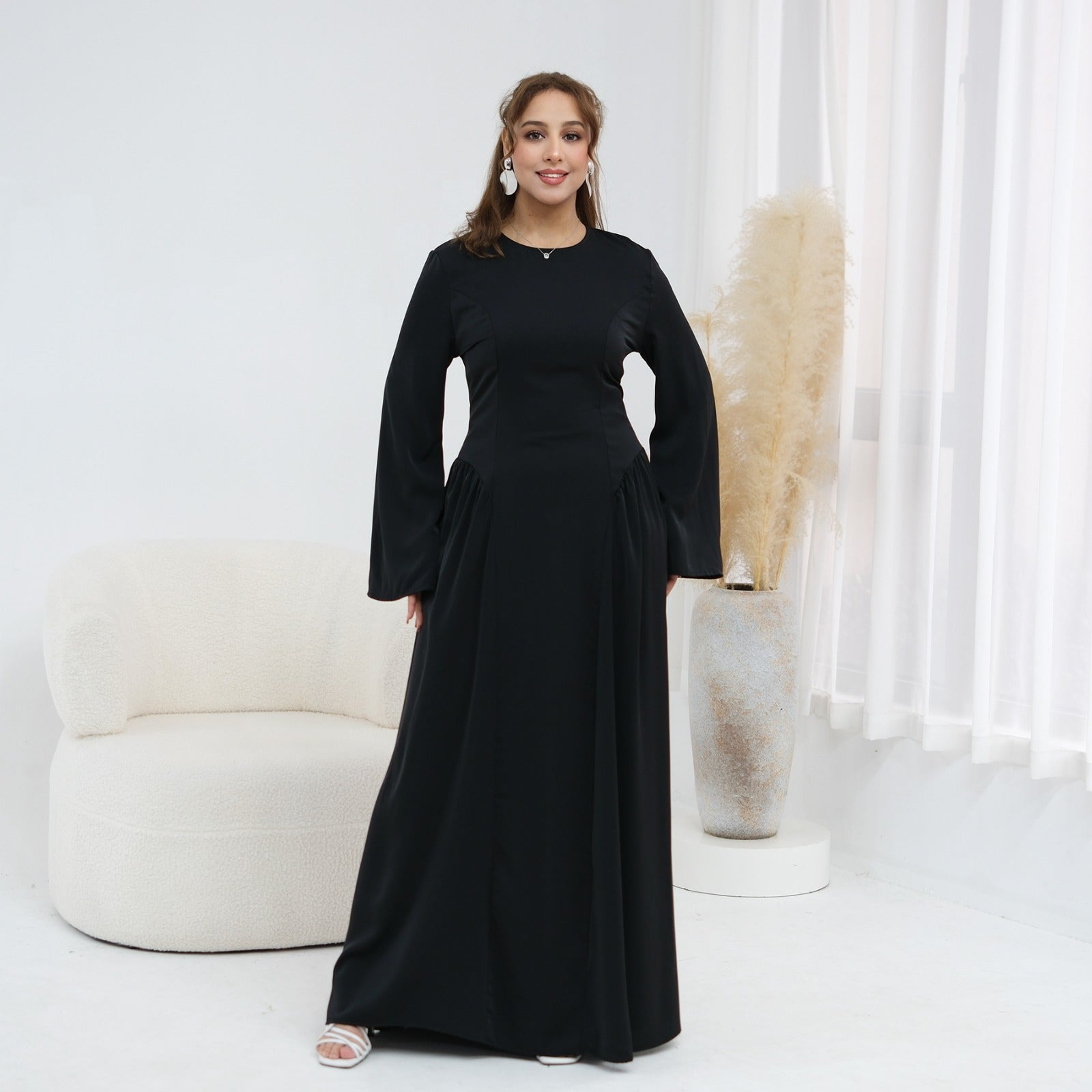 Safiya Classic Dress