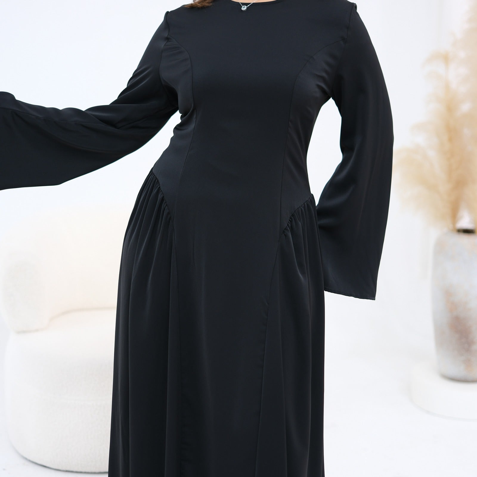 Safiya Classic Dress