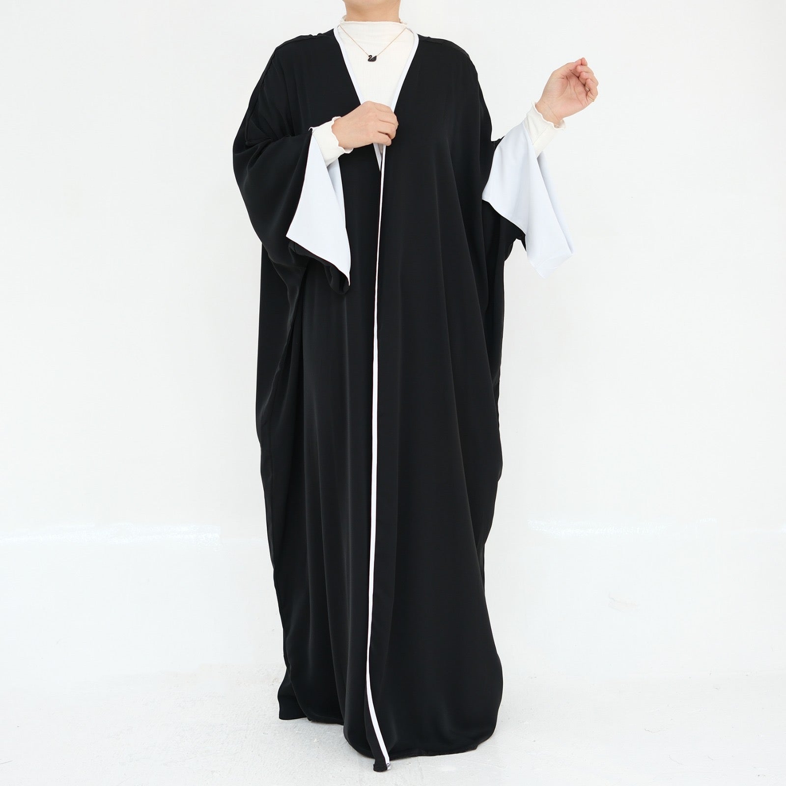 Dubai 2025 trending abaya