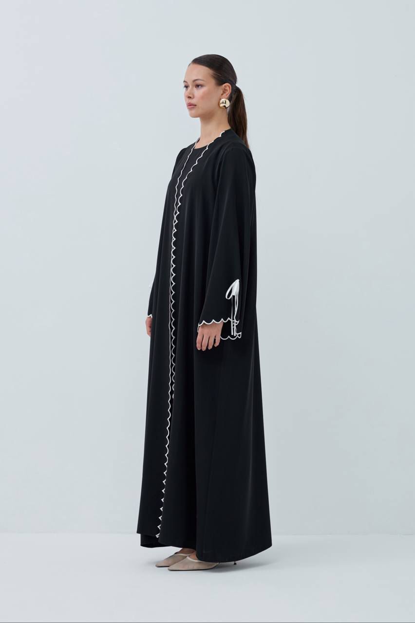 Ribbon Grace Abaya – Elegant Bow Detail