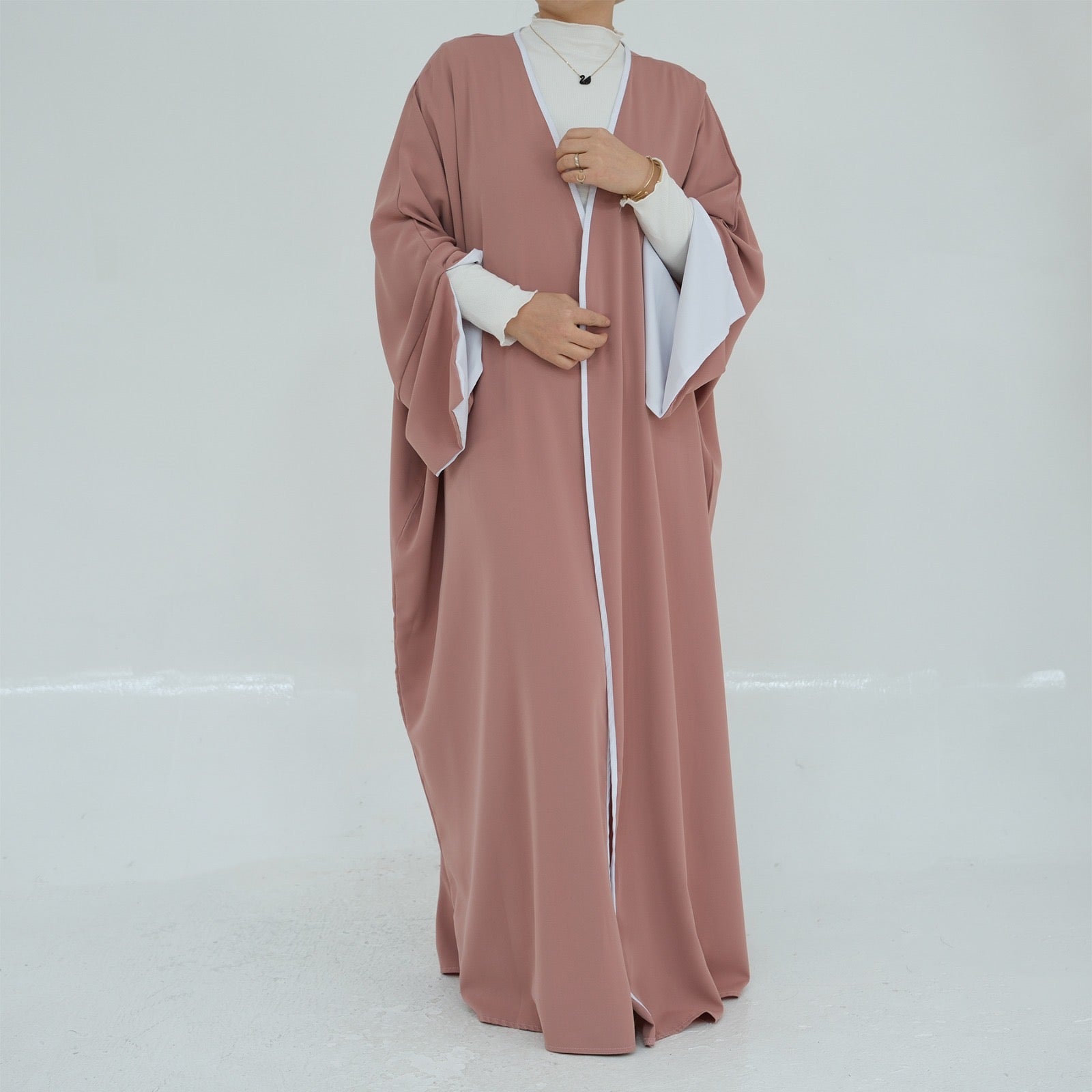 Dubai 2025 trending abaya