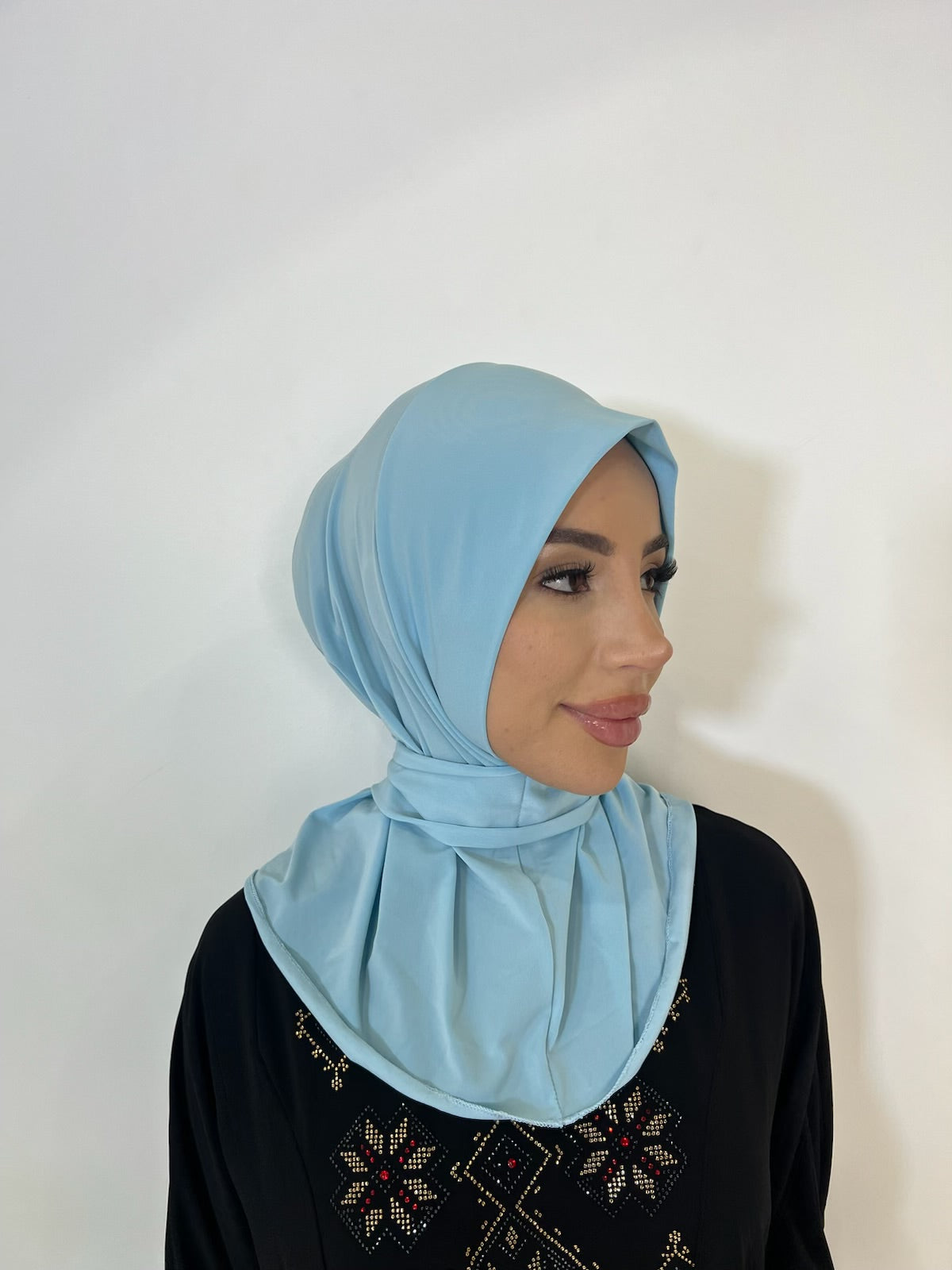 Instant button hijab