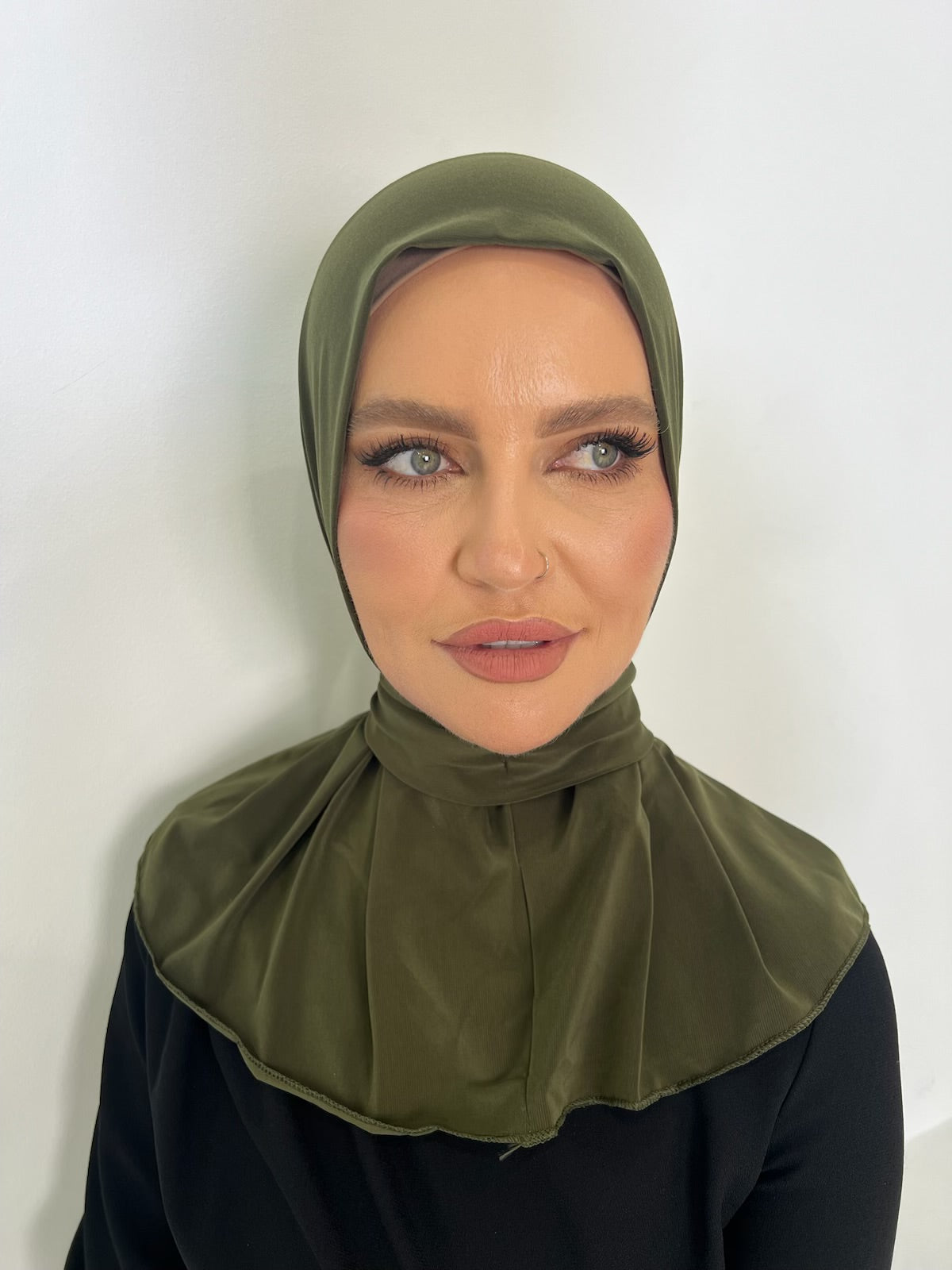 Instant button hijab